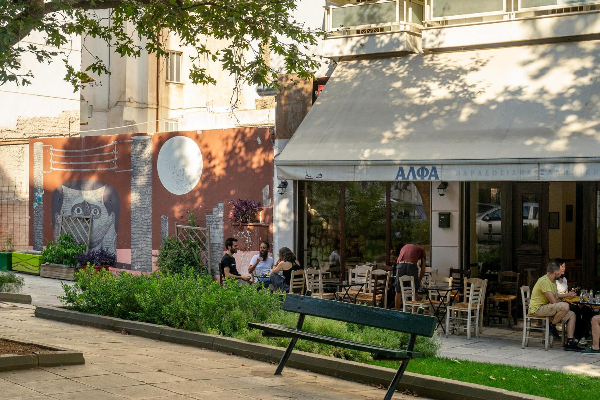 Luxury Apartment In The Heart Of The City - 1Br Афины Экстерьер фото